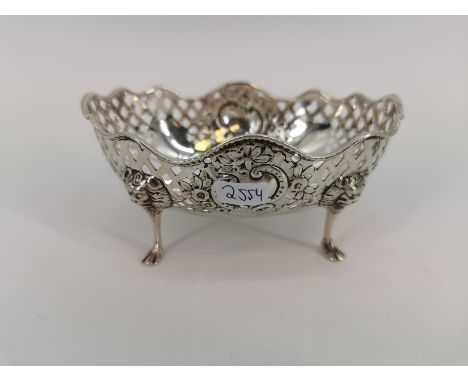 KORBSCHALE / ZUCKERSCHALE, Irland / Dublin, Mitte 20. Jh.(Elizabeth II.),  925er Sterlingsilber, 126 Gramm. Gemarkt mit Jahre