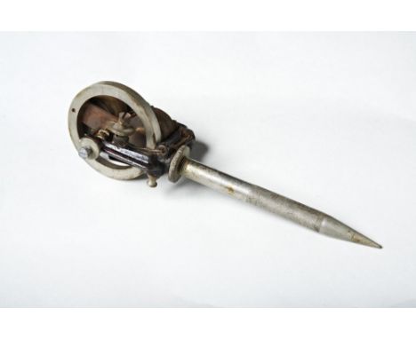 EDISON ELECTRIC PEN, the nickel-plated flywheel with a cast iron frame, decorated with a red line detail, the electric motor 