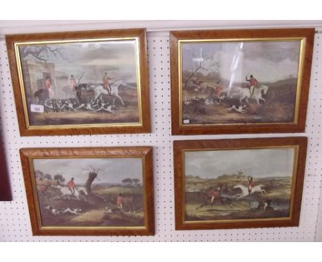A set of four walnut framed hunting prints - 22 x 32cm