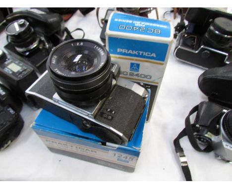 A Praktica Nova 1B camera with BC2400 flashgun.