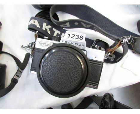 A Praktica MTL5 camera.