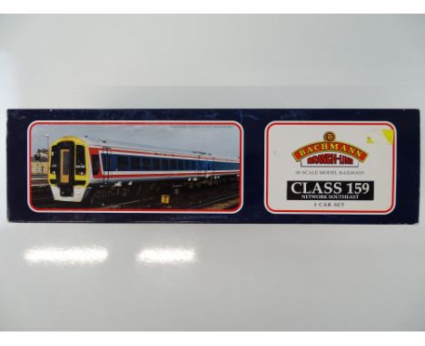 A BACHMANN 31-510 Class 159 3-car DMU in Network SouthEast Livery - G/VG in G/VG box