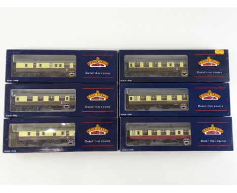 A group of BACHMANN BR Mark 1 passenger coaches in Western Region brown/cream and crimson/cream liveries - G/VG in G/VG boxes