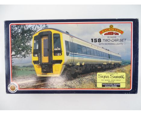 A BACHMANN 31-500 Class 158 2-car DMU in Regional Railways livery - VG in G box