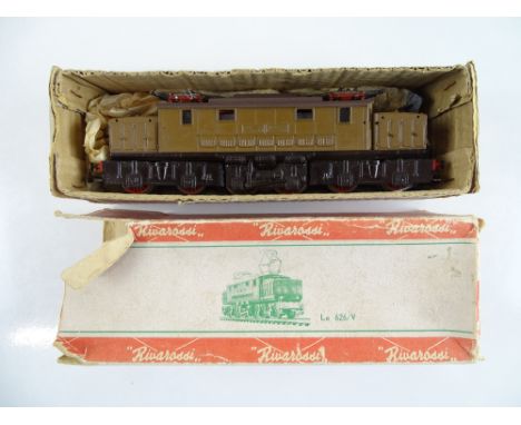 A vintage RIVAROSSI Le 626 Italian Outline electric locomotive - G (missing some handrails) in P/F box