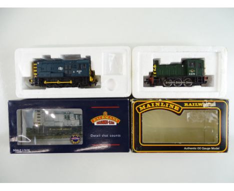 A pair of BR diesel shunters comprising a MAINLINE Class 03 in green and a BACHMANN Class 08 in blue - G/VG in G/VG boxes (2)