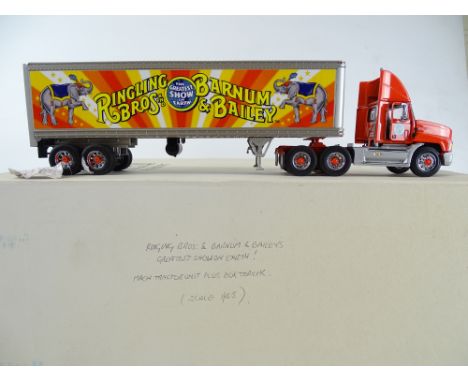 A 1:43 scale FRANKLIN MINT Mack Tractor Unit plus box trailer in Ringling Bros and Barnum &amp; Bailey Circus Livery - VG in 