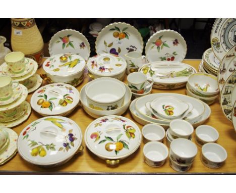 Royal Worcester Evesham tableware including vegetable dishes, flan dishes, ramekins, serving dishes, etc; others qty