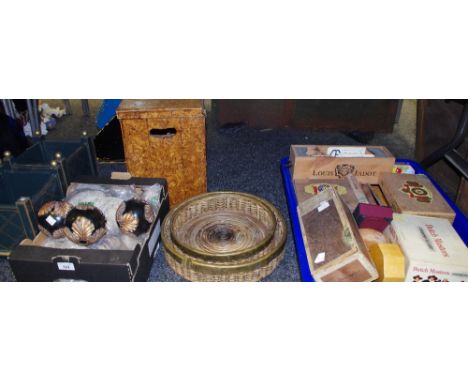 Advertisement - various cigar boxes; champagne labels; Harrods French glace' fruits; etc qty;  Boxes and objects - a wine box