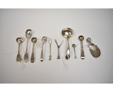 Condiment/cruet spoons including Georgian salt and mustard spoons, tea caddy spoon marked 925, small sauce ladle, two prong f