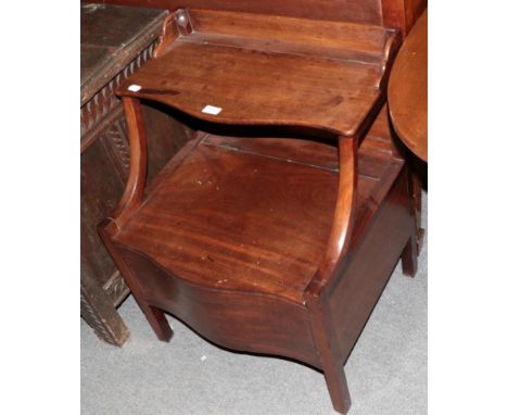 Mahogany serpentine commode