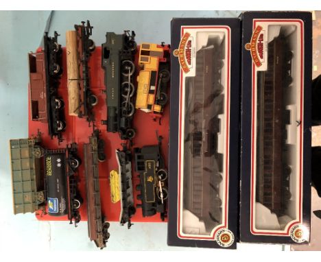Hornby OO gauge GWR steam locomotive with two Bachmann coaches and further mixed locomotives and wagons to include Thomas the