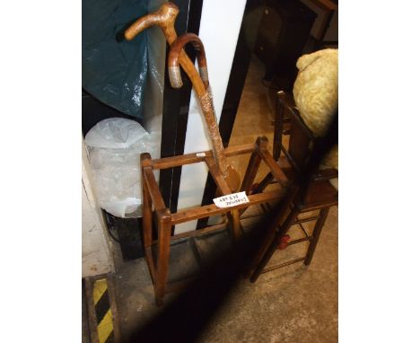 STICK STAND &amp; 2 STICKS