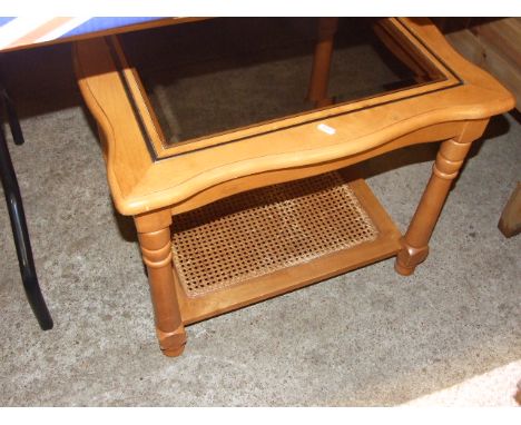 SQUARE COFFEE TABLE WITH GLASS TOP &amp; MAG SHELF BELOW