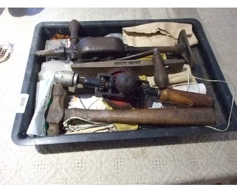 TRAY OF VINTAGE TOOLS ETC