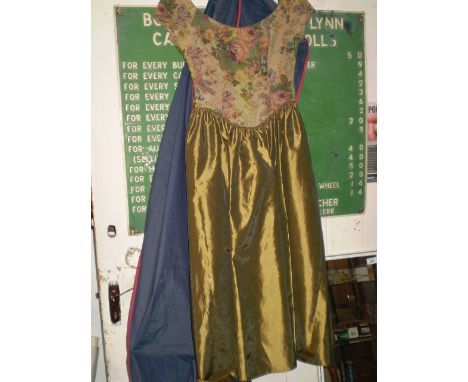 BAROQUE TAPESTRY DRESS OLIVE SIZE 10