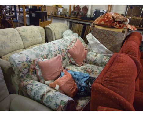 EDWARDIAN 2 SEATER SOFA AND 2 ARMCHAIRS 