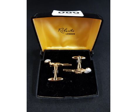PAIR OF MOTHER OF PEARL HANDLED PISTOL CUFFLINKS IN ORIGINAL BOX