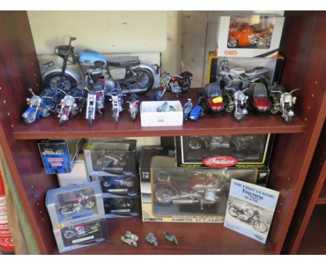A 1:6 scale model of a BMW R1200C motorbike, a 1:10 scale model of a 1942 Indian 442 motorbike, various 1:18 scale model Triu