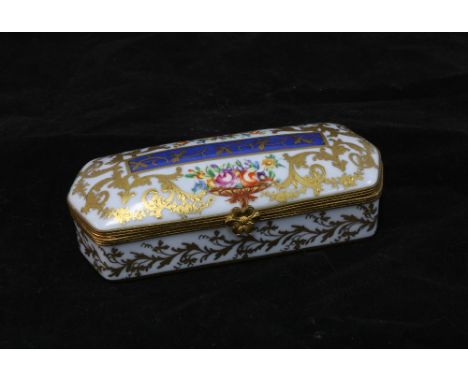 Paris porcelain Le Tallec gilt metal mounted box, 11cm long 