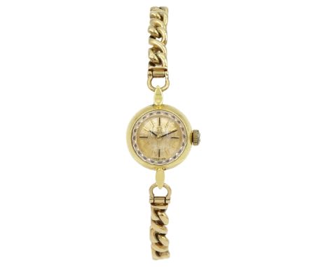 Omega 18ct gold ladies manual wind wristwatch, Cal 580, on 9ct gold link braceletCondition Report:18ct gold back case only ap