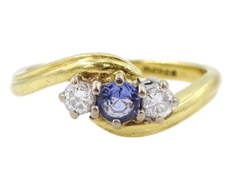 18ct gold three stone round sapphire and diamond ring, hallmarkedCondition Report:Approx 3.7gm, size K
