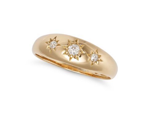 AN ANTIQUE DIAMOND GYPSY RING in 18ct yellow gold, set with three old cut diamonds in star motifs, full British hallmarks for