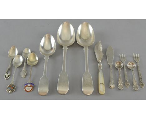 Pair of Victorian silver fiddle pattern tablespoons, by Joseph & Albert Savory, London, 1846 and other small items of flatwar