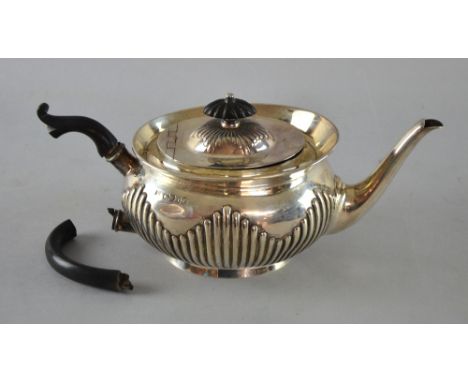 Victorian silver teapot with gadrooned body, by William Hutton & Sons, London, 1884, gross weight 16oz, 497g,