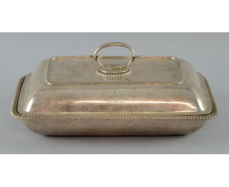 Edward VII silver entree dish and cover with gadrooned rim, by George Gilliam, London, 1901, 44.7oz, 1392g, Provenance; By di