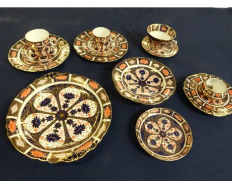 Royal Crown Derby Imari pattern china to include ,dish 25cm, comport 18cm, two plates 18cm,  three plates 13cm ,three cups a 