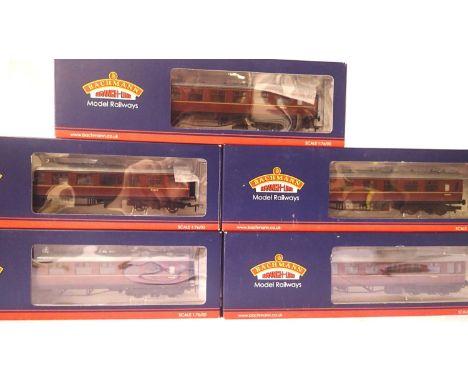 Five Bachmann Collett BR Maroon coaches, 34-151 composite, two 34-176, brake second, 34-201 Second Corridor, all in excellent