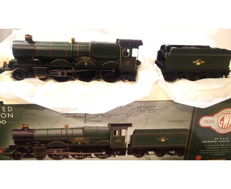 Hornby R2852 Castle Class, Swindon, 7037, Br Green, Late Crest, limited edition 0550/1000. P&amp;P Group 1 (£14+VAT for the f