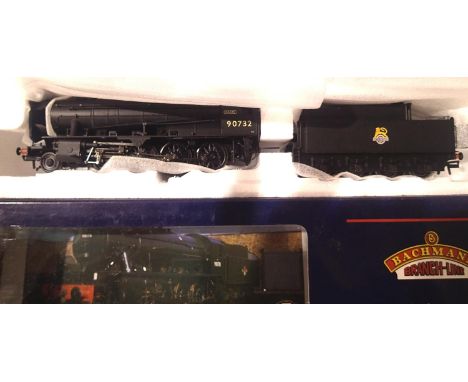 Bachmann 32-257A, WD Austerity 90732, Vulcan, Early Crest. Near mint condition, boxed. P&amp;P Group 1 (£14+VAT for the first