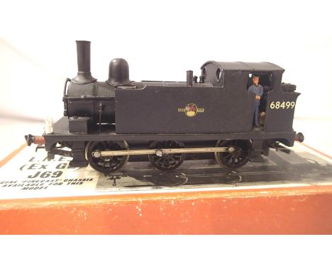 Kit built J69 class, finished in Black, Late Crest, 68499, detailed, in good condition, kit box. P&amp;P Group 1 (£14+VAT for