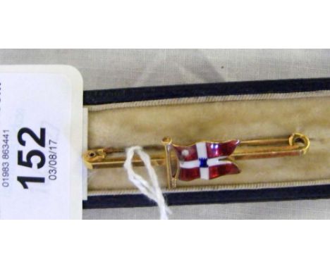 A 15ct gold and enamel tie pin with East Cowes Sailing Club burgee