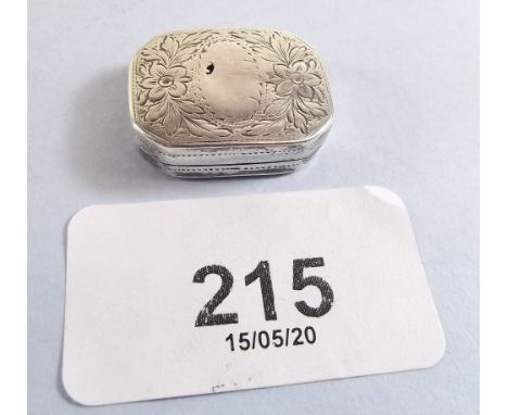 A silver vinaigrette with engraved floral lid and base - Birmingham 1819 by John Bethridge