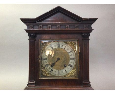 LENZKRICH MANTEL CLOCK the dial with Roman numerals 