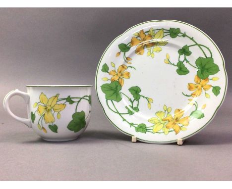 VILLEROY &amp; BOCH PART DINNER SERVICE GERANIUM PATTERN  including tea and coffee pot, dinner plates, side plates, cups and 