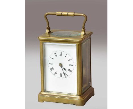 A brass striking carriage clock, circa 1900, twin-barrel movement with a platform lever escapement, striking on a gong, 17.5c