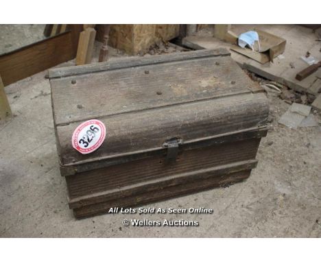 *VINTAGE METAL TRUNK, 65CM X 42CM X 40CM