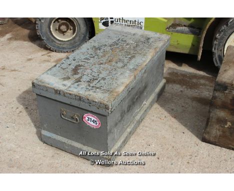 *LARGE WOODEN TRUNK WITH VARIOUS INSIDE COMPARTMENTS, 95CM, 47CM X 47CM