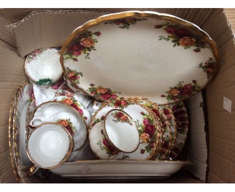 Royal Albert 'Old Country Roses' part tea service, including plate stand 