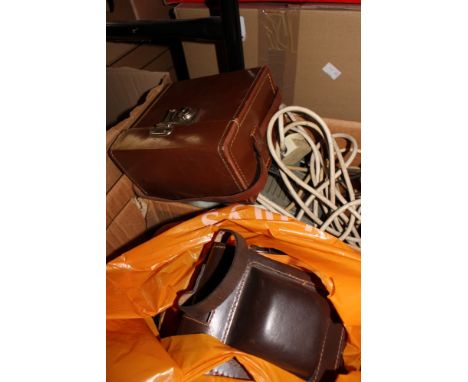 A selection of vintage cased cameras 