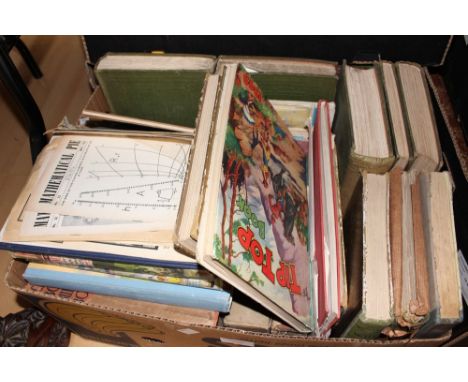 A quantity of childrens books to include 1940s Daily Mail Annual and  'The Ruby Fairy Book' (1 box)