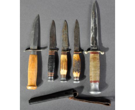 A collection of x5 vintage assorted small knives / daggers. Includes a Swedish made ' Mora ' dagger, a Rostfrei German made d