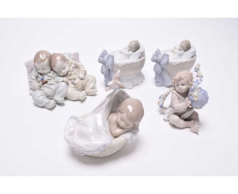 A collection of five Lladro porcelain figures of young children, comprising 'Little Dreamers' model 5772, 'A New Treasure (Bo
