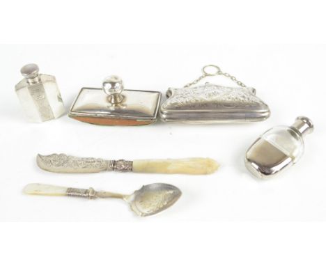 An early 20th century hallmarked silver capped blotter (marks rubbed), a plated lady's purse, a chrome plated late 20th centu