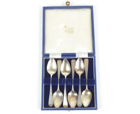 Six George III hallmarked silver teaspoons, various hallmarks, approx 1.88ozt/58.5g.Additional InformationOf very thin gauge,