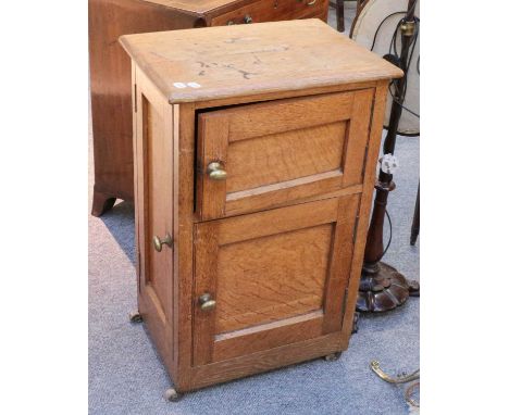 A Victorian oak bedside/pot cupboard and a camphor wood trunk (2)Condition report: Internal width&nbsp; &nbsp;- 44cm